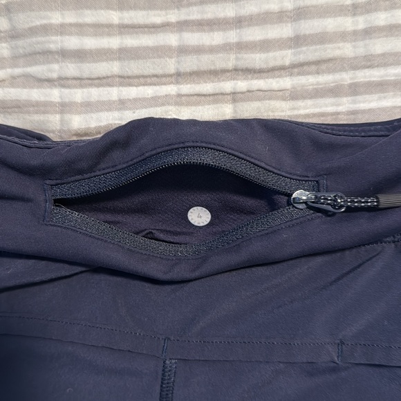 Lululemon Speedup Mid Ride - Picture 3 of 4